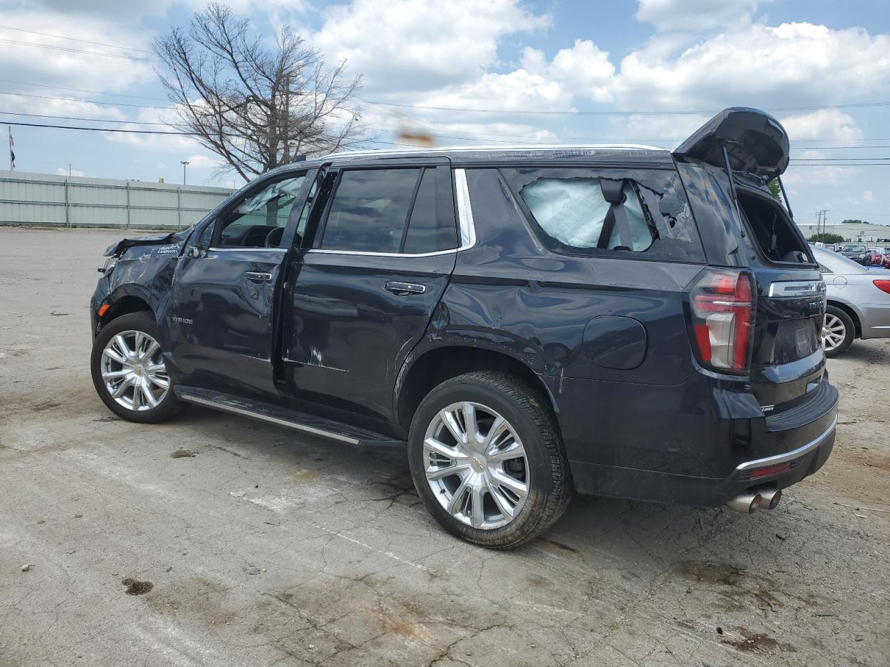 Image 2 of 2022 CHEVROLET TAHOE K1500 HIGH COUNTRY 2022 with VIN 1GNSKTKLXNR361063