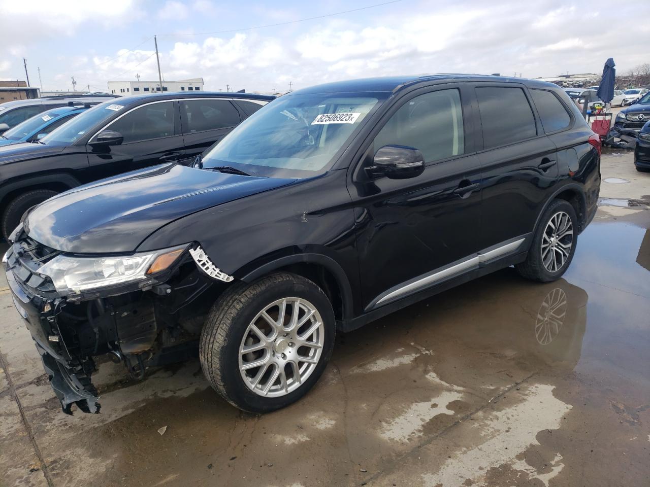 Изображение 1 2018 MITSUBISHI OUTLANDER SE 2018 с VIN JA4AD3A38JJ002717