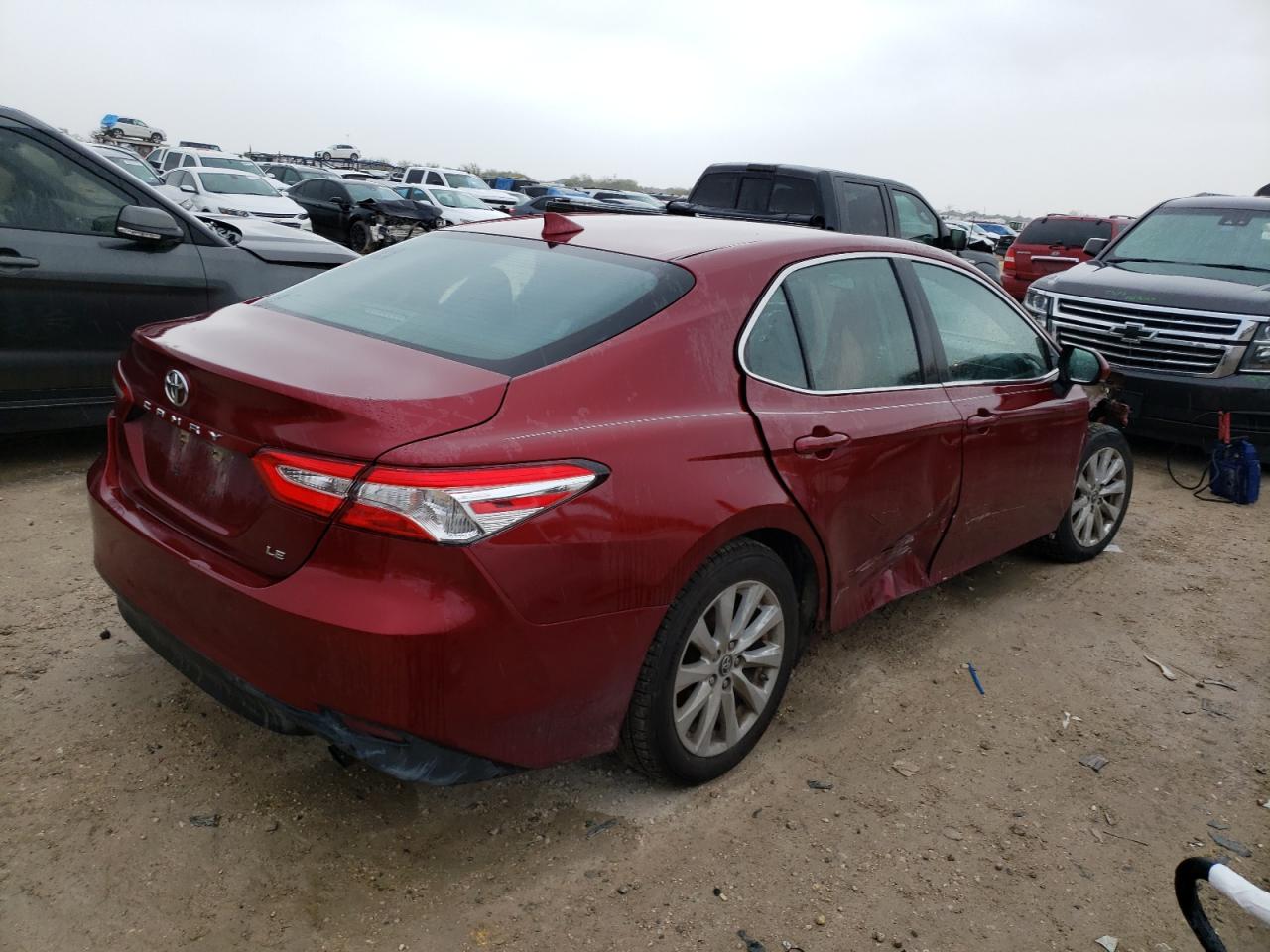 Изображение 3 2019 TOYOTA CAMRY L 2019 с VIN 4T1B11HK4KU699075
