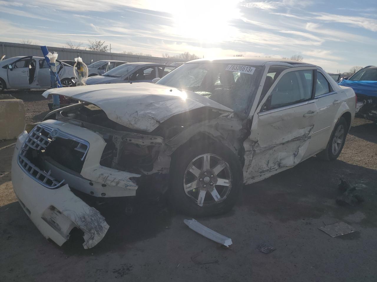 Obraz 1 z 2007 CHRYSLER 300 TOURING 2007 z VIN 2C3LA53G57H885449