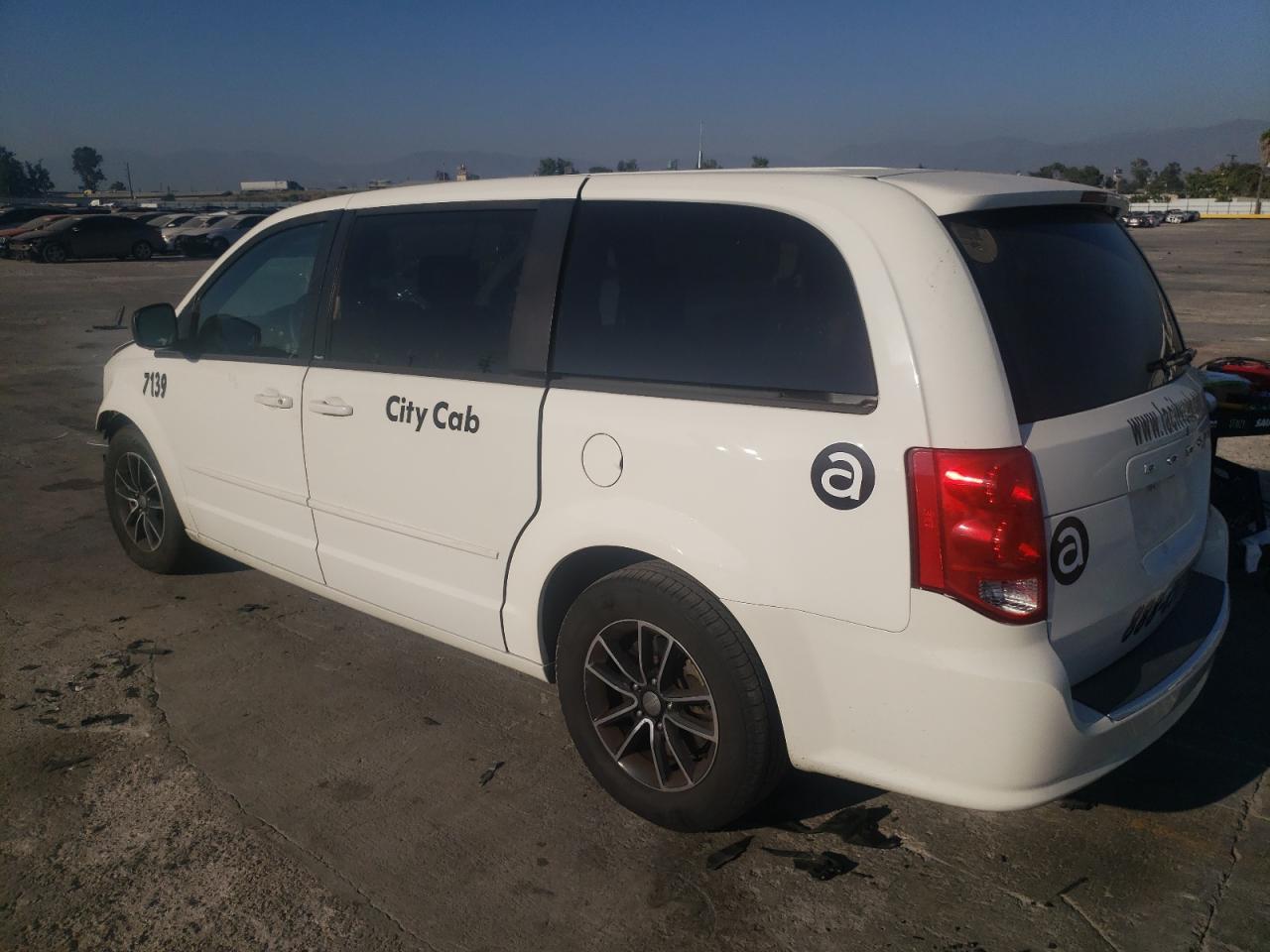 Image 2 of 2013 DODGE GRAND CARAVAN SE 2013 with VIN 2C4RDGBG7DR652981