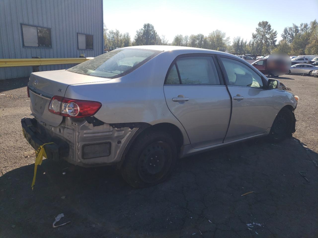 Изображение 3 2013 TOYOTA COROLLA BASE 2013 с VIN 2T1BU4EE4DC027870