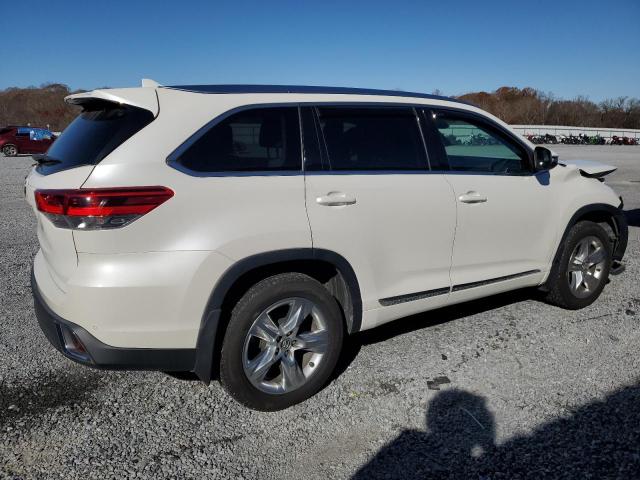 Image 3 of 2018 TOYOTA HIGHLANDER LIMITED 2018 with VIN 5TDDZRFH3JS818197