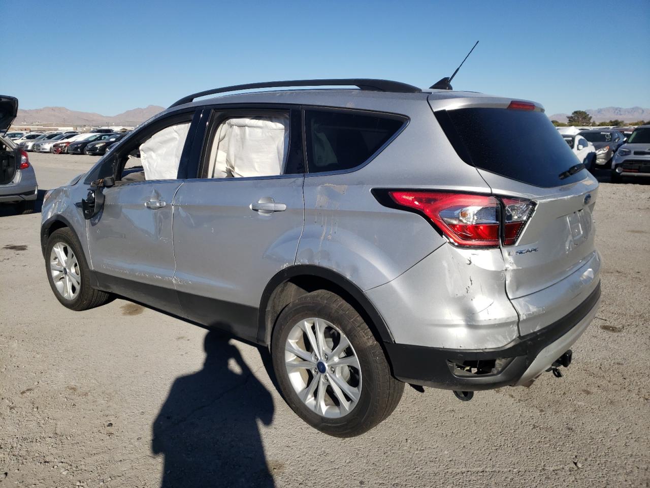 Image 2 of 2018 FORD ESCAPE SE 2018 with VIN 1FMCU0GD8JUD43168