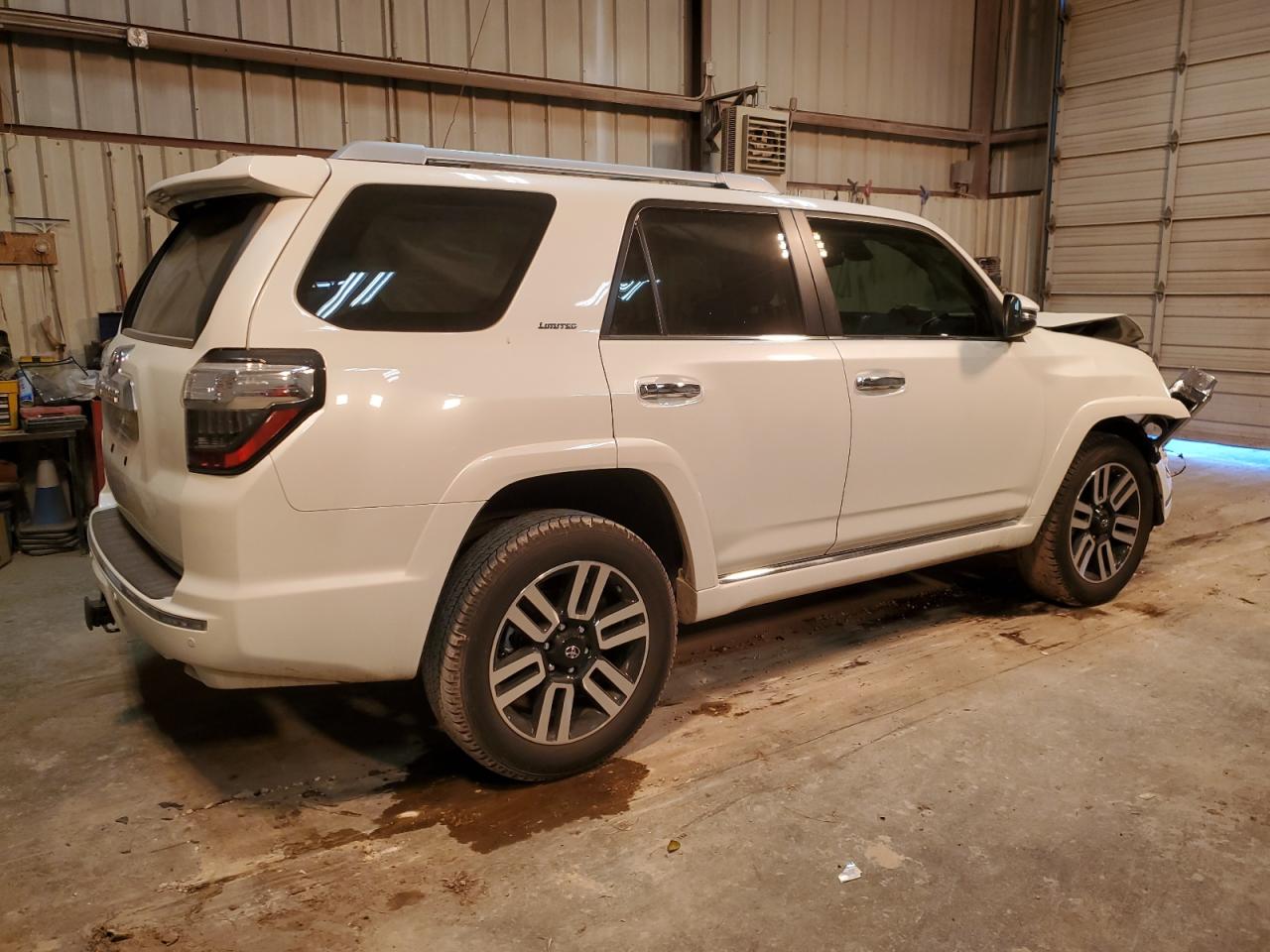 Image 3 of 2023 TOYOTA 4RUNNER LIMITED 2023 with VIN JTEKU5JR8P6134491
