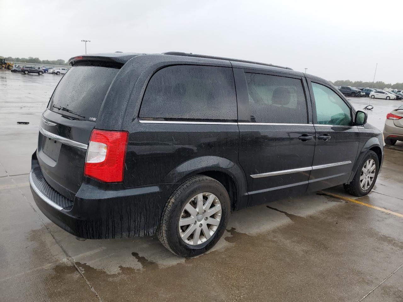 Image 3 of 2014 CHRYSLER TOWN & COUNTRY TOURING 2014 with VIN 2C4RC1BG3ER160885