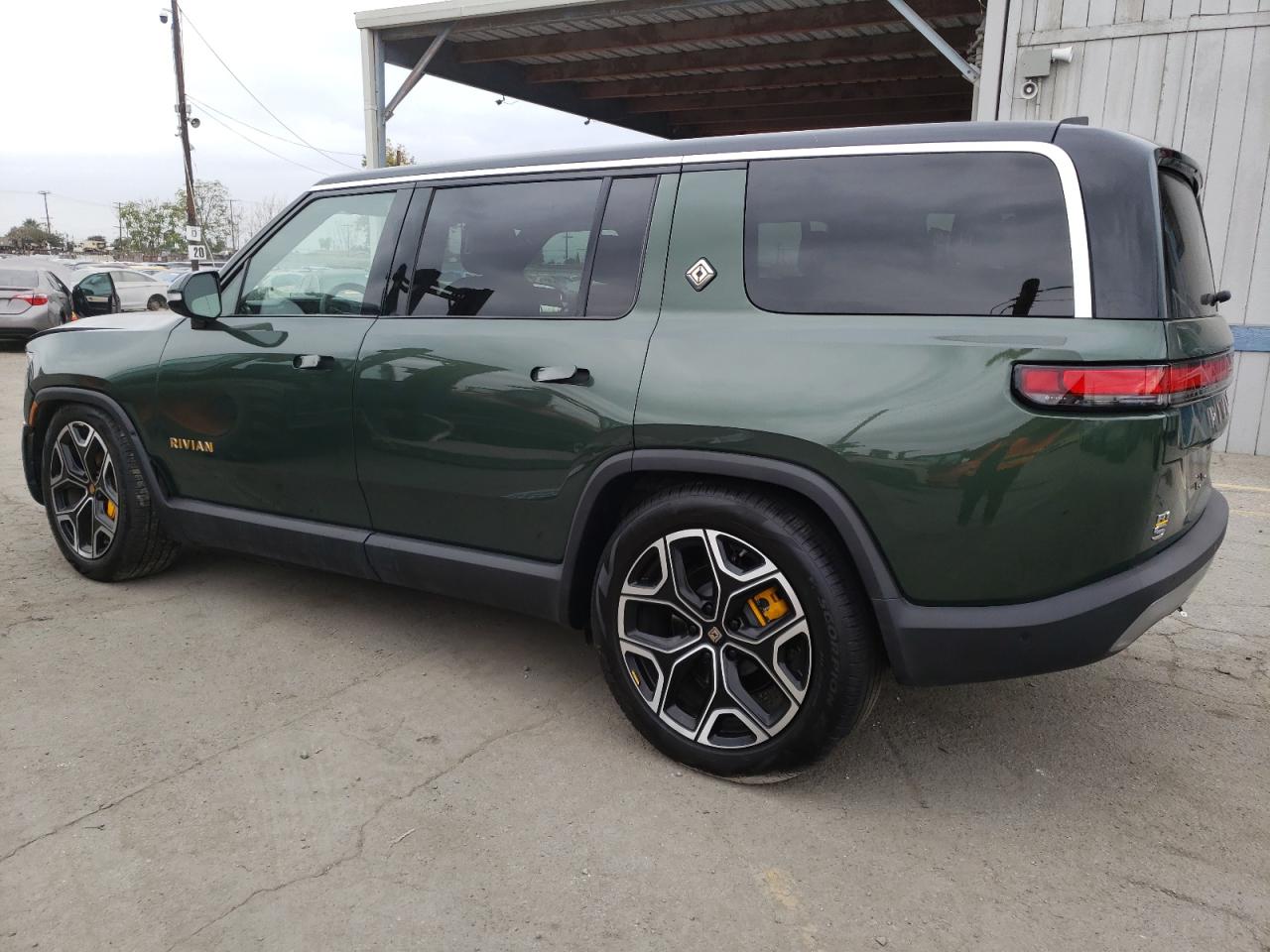 Image 2 of 2023 RIVIAN R1S LAUNCH EDITION 2023 with VIN 7PDSGABL7PN004473