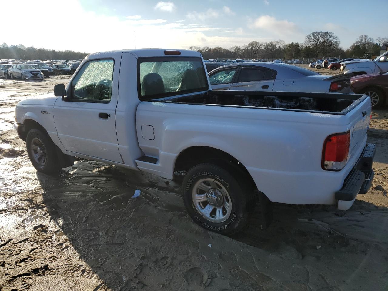Изображение 2 2000 FORD RANGER  2000 с VIN 1FTYR10C1YTA91069