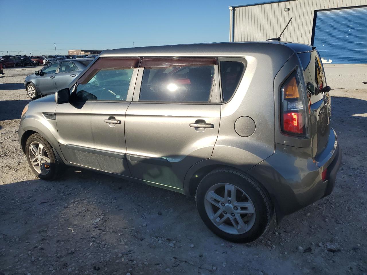 Obraz 2 z 2011 KIA SOUL + 2011 z VIN KNDJT2A2XB7231702