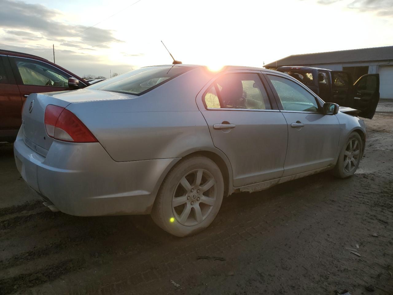 Obraz 3 z Mercury Milan Premier 2010 z VIN 3MEHM0JA1AR605238