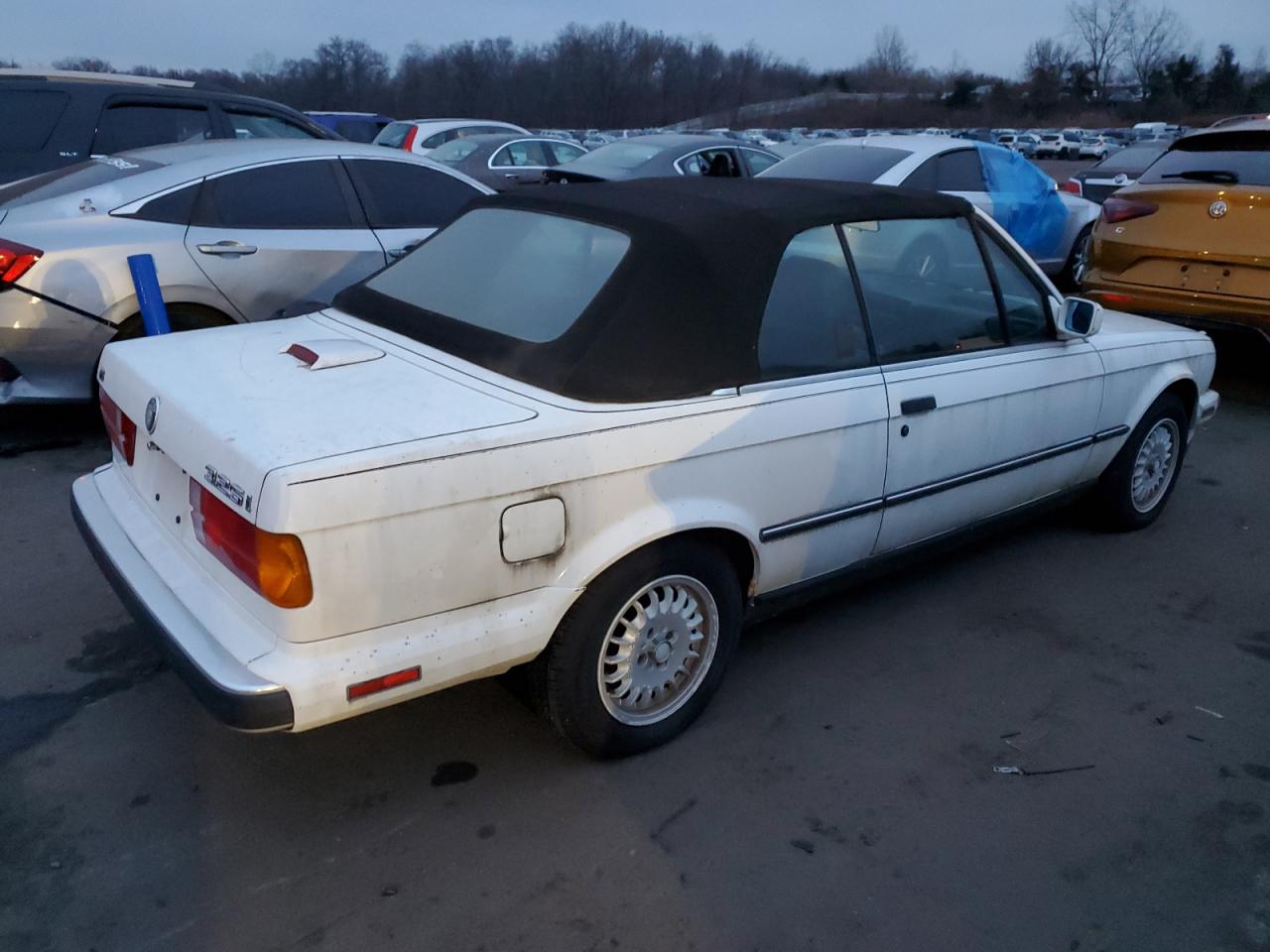 Image 3 of 1990 BMW 325 IC AUTOMATIC 1990 with VIN WBABB2312LEC21531