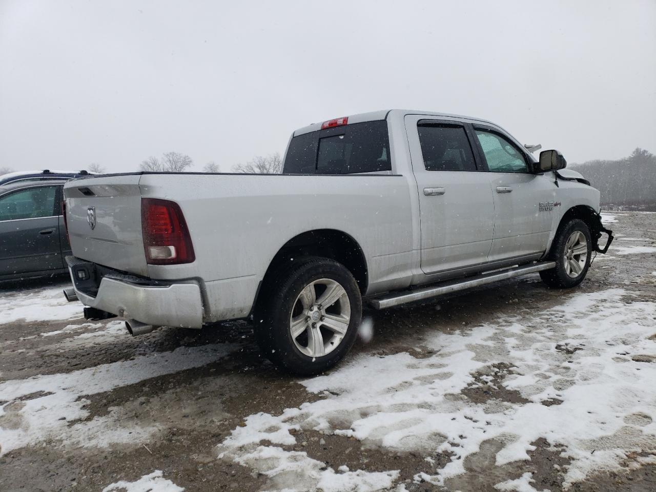 Obraz 3 z 2016 RAM 1500 SPORT 2016 z VIN 1C6RR7UT3GS225965