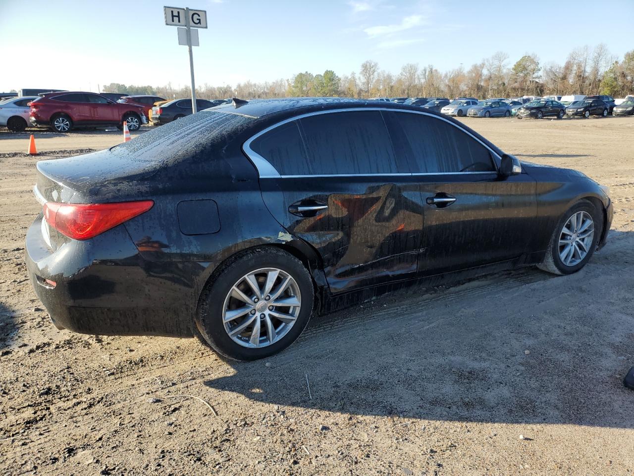 Image 3 of 2015 INFINITI Q50 BASE 2015 with VIN JN1BV7AP4FM354106