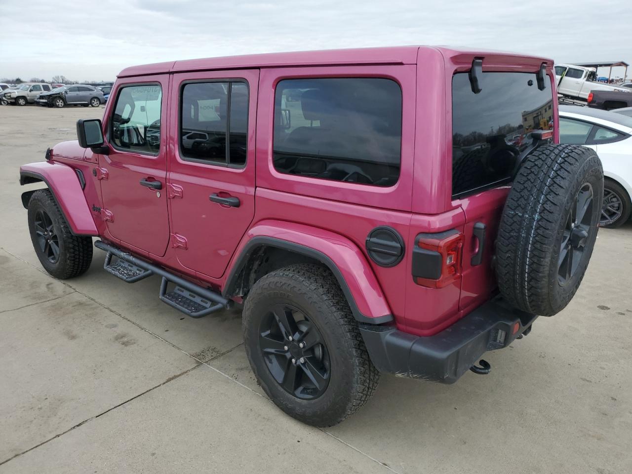 Image 2 of 2021 JEEP WRANGLER UNLIMITED SAHARA 2021 with VIN 1C4HJXEN2MW851099