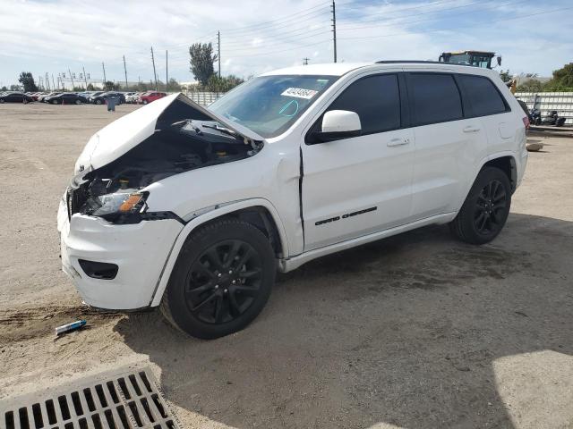 Image 1 of 2017 JEEP GRAND CHEROKEE LAREDO 2017 with VIN 1C4RJEAG3HC953308