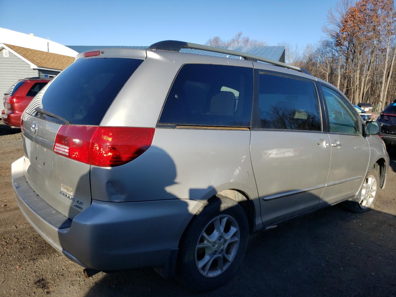 Obraz 3 z 2004 TOYOTA SIENNA LE 2004 z VIN 5TDBA23C14S021756