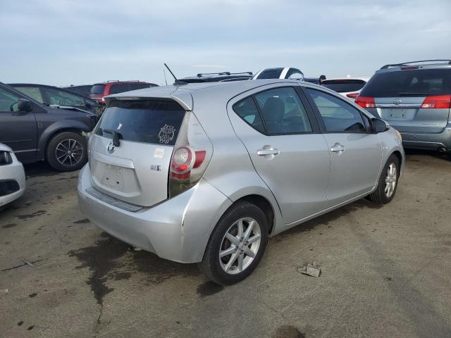 Image 3 of 2013 TOYOTA PRIUS C  2013 with VIN JTDKDTB35D1534987
