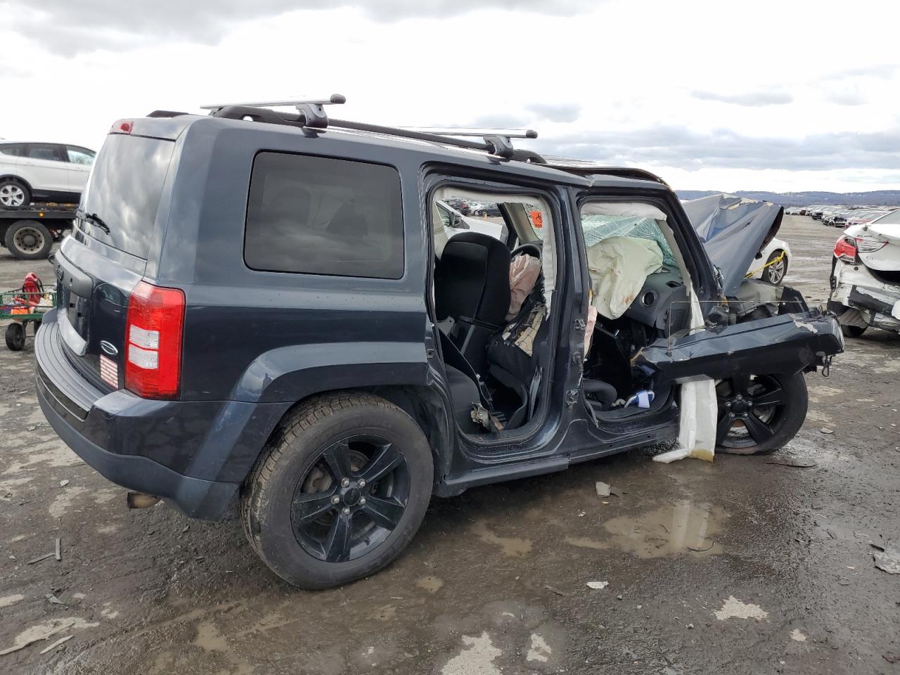 Obraz 3 z 2015 JEEP PATRIOT SPORT 2015 z VIN 1C4NJRBB6FD348585