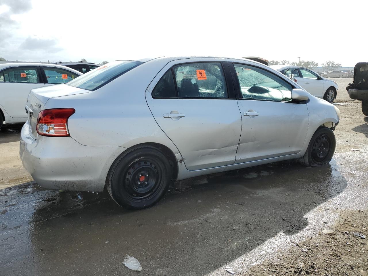 Image 3 of 2010 TOYOTA YARIS  2010 with VIN JTDBT4K39A1356019