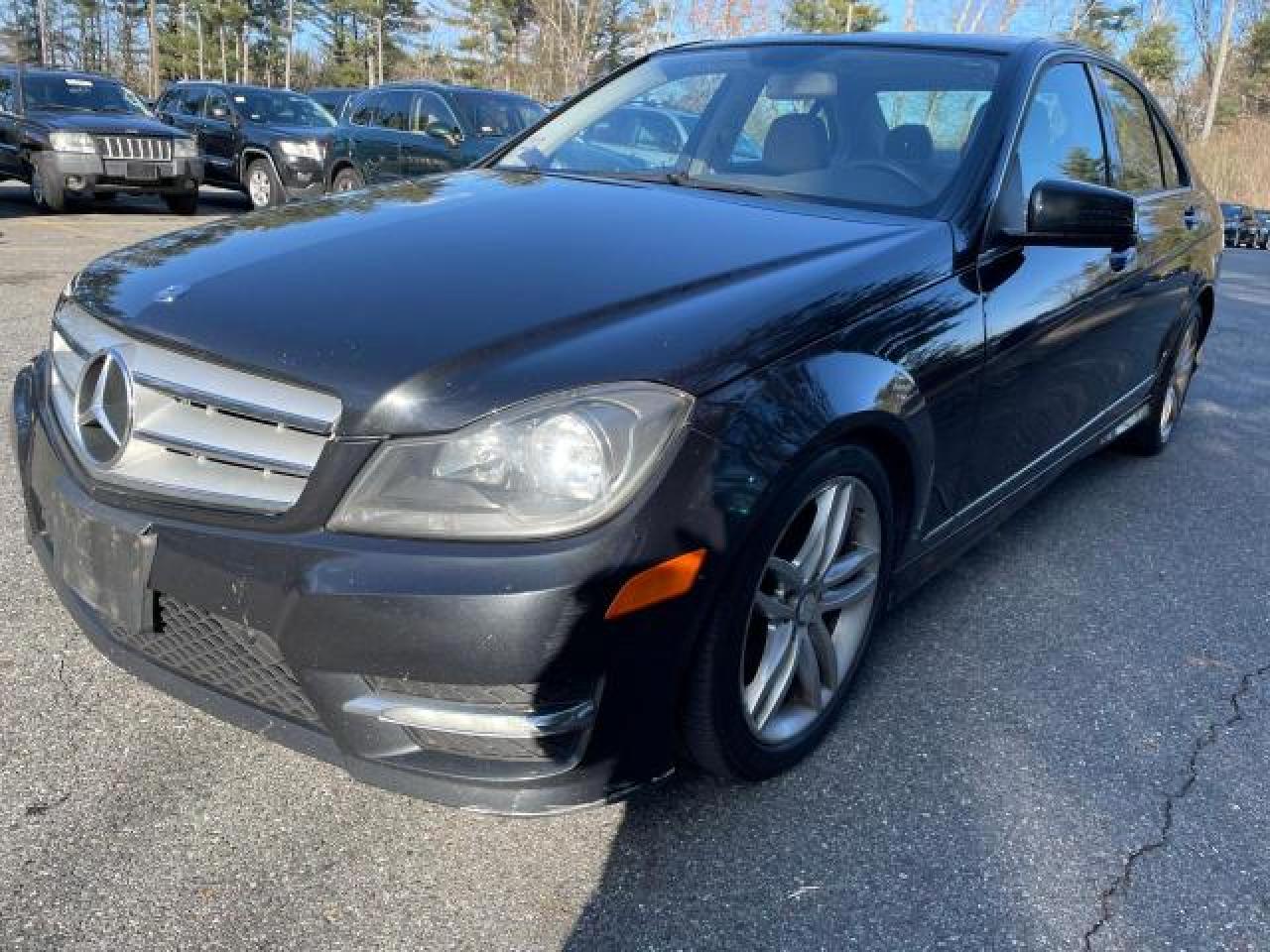 Image 2 of 2013 MERCEDES-BENZ C 300 4MATIC 2013 with VIN WDDGF8AB8DR264974