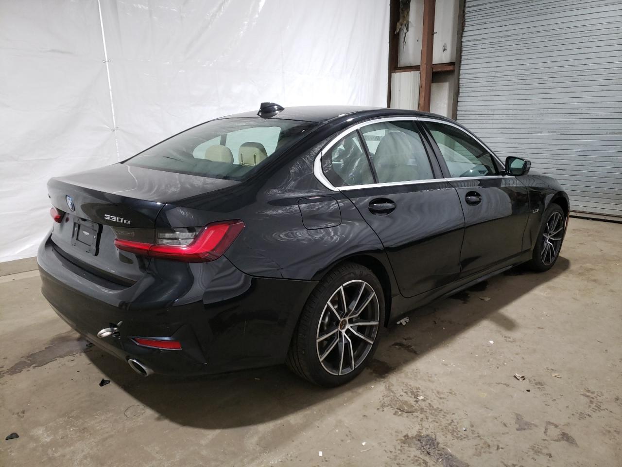 Изображение 3 2022 BMW 330XE  2022 с VIN 3MW5P9J09N8C72304