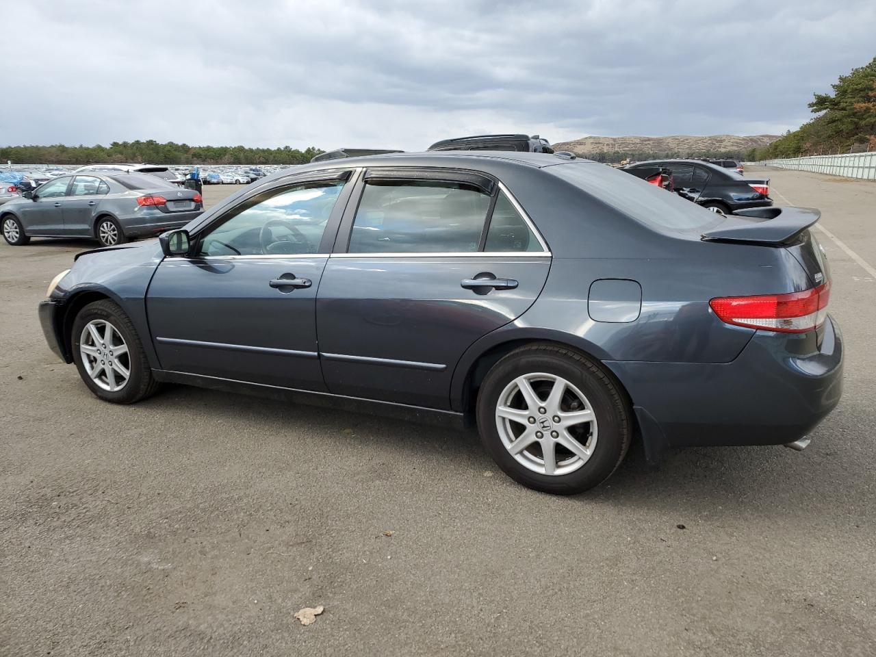 Image 2 of 2004 HONDA ACCORD EX 2004 with VIN 1HGCM66584A004564