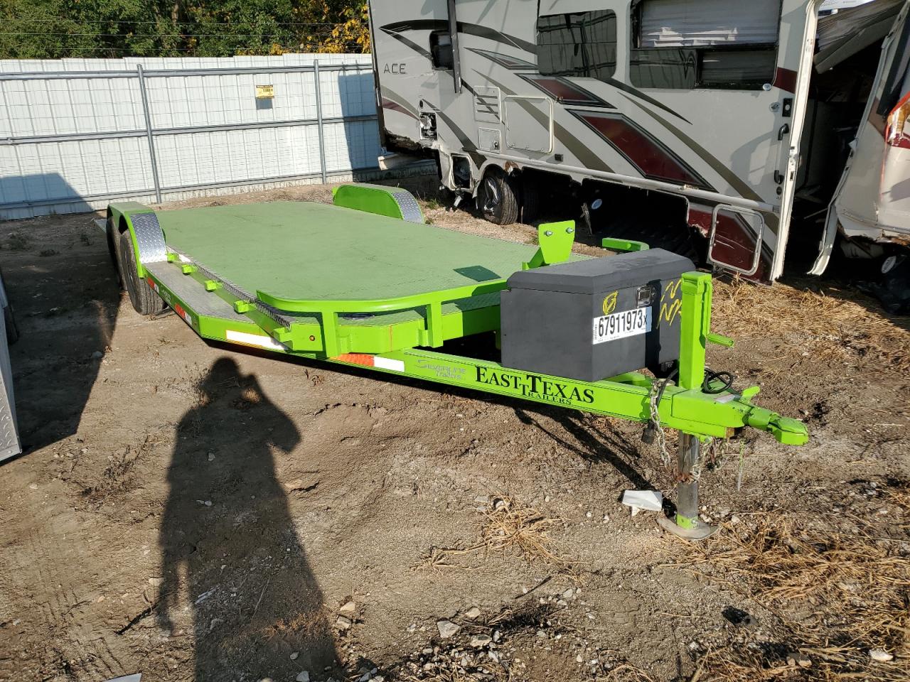 Изображение 1 2022 EAST TEXAS 22' CARHAULER 2022 с VIN 58SBC2224NE030722