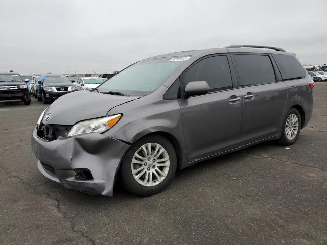 Image 1 of 2015 TOYOTA SIENNA XLE 2015 with VIN 5TDYK3DC2FS574074