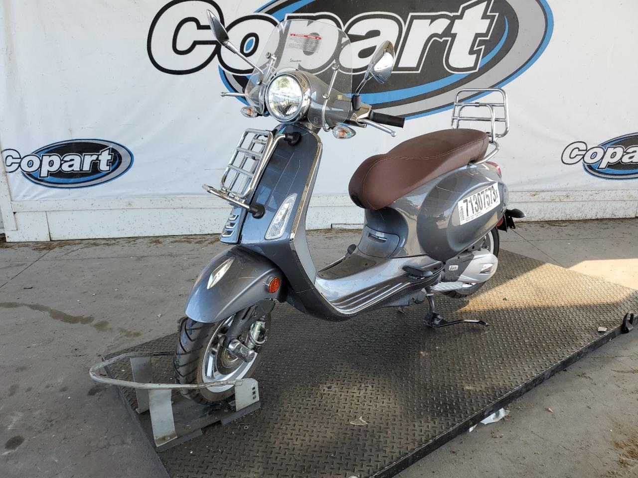 Image 2 of 2022 VESPA PRIMAVERA/SPRINT 150 2022 with VIN ZAPM818G9N5907811