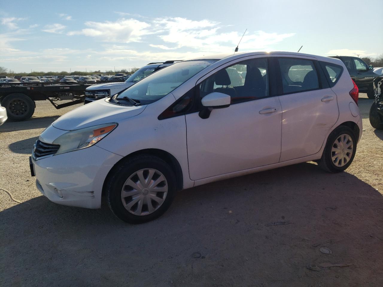 Image 1 of 2016 NISSAN VERSA NOTE S 2016 with VIN 3N1CE2CP4GL371987