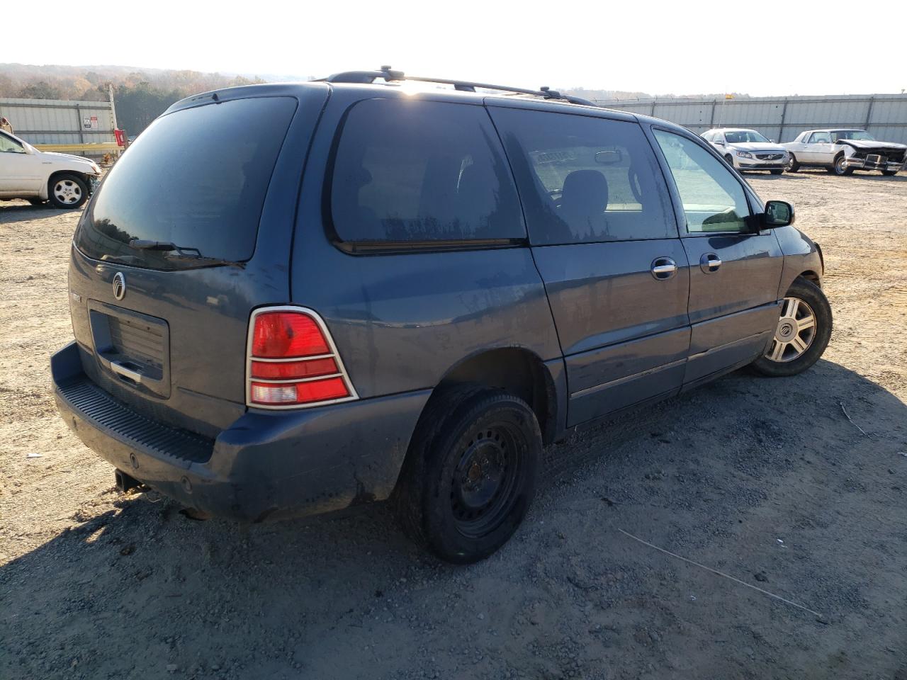 Image 3 of 2004 MERCURY MONTEREY  2004 with VIN 2MRDA20224BJ15440