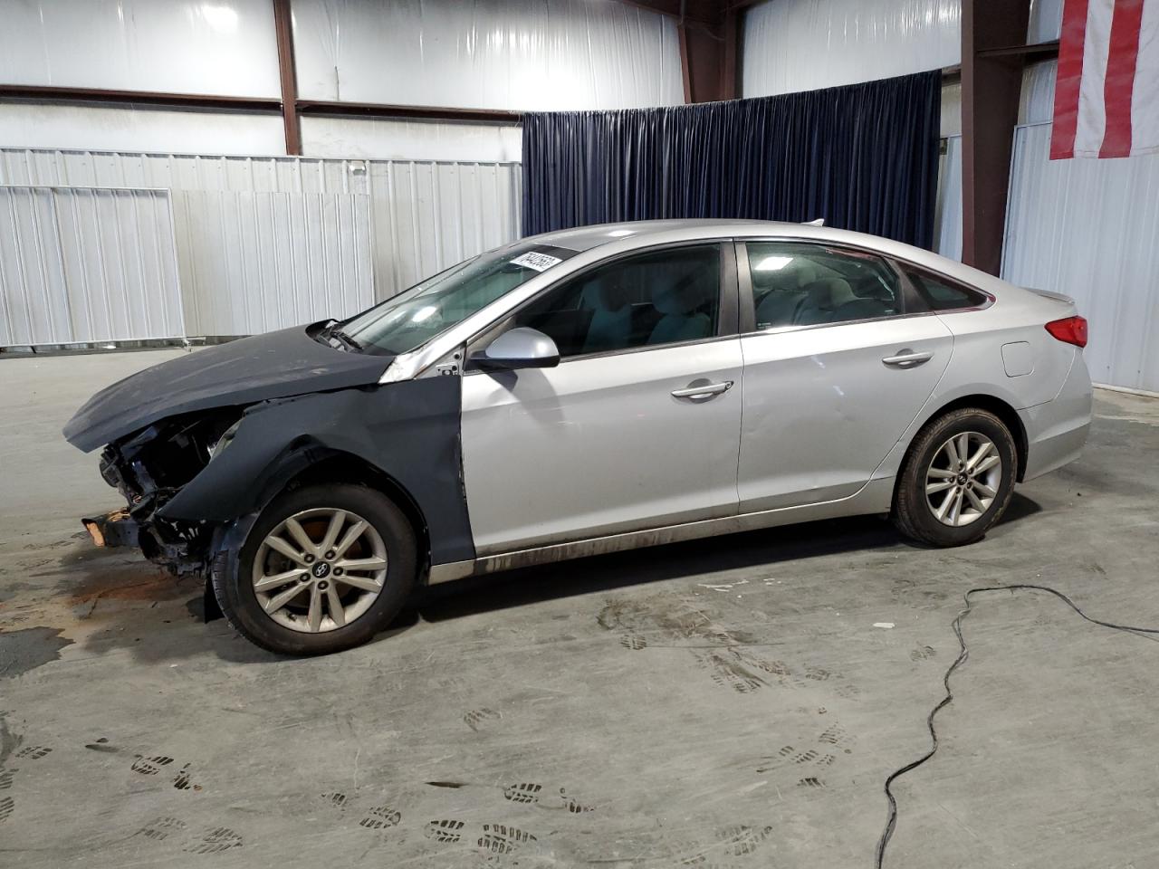 Image 1 of 2015 HYUNDAI SONATA SE 2015 with VIN 5NPE24AF7FH073839