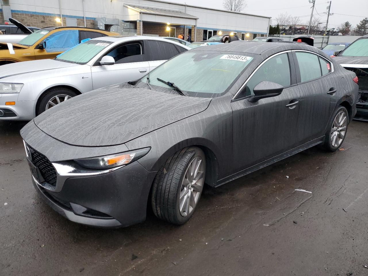 Obraz 1 z 2019 MAZDA 3 SELECT 2019 z VIN JM1BPBAM3K1132698