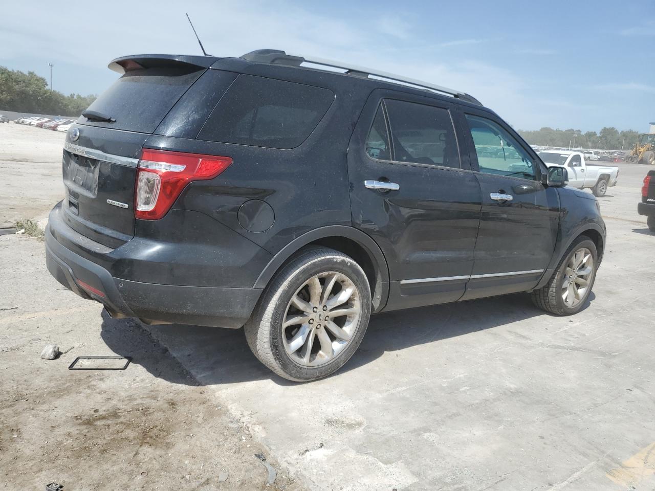 Изображение 3 2014 FORD EXPLORER XLT 2014 с VIN 1FM5K7D80EGA02706