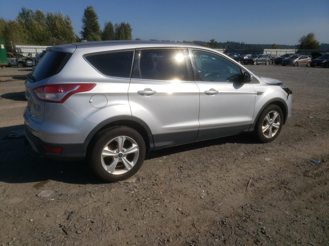 Image 3 of Ford Escape Se 2014 with VIN 1FMCU9G9XEUC46219