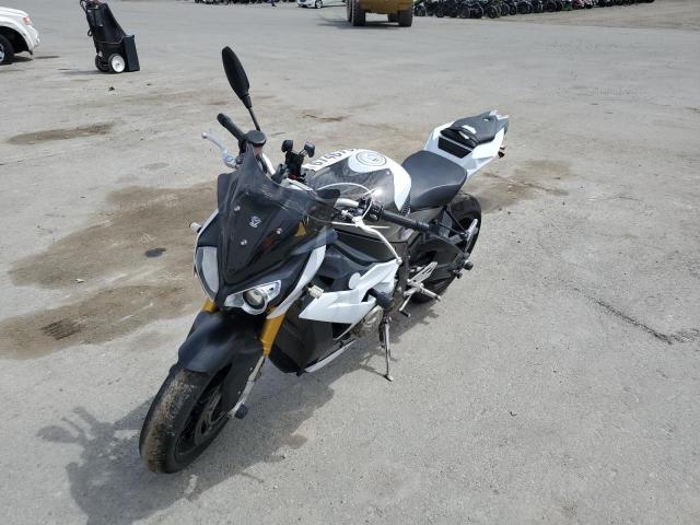 Изображение 2 2015 BMW S 1000 R 2015 с VIN WB10D1201FZ199732