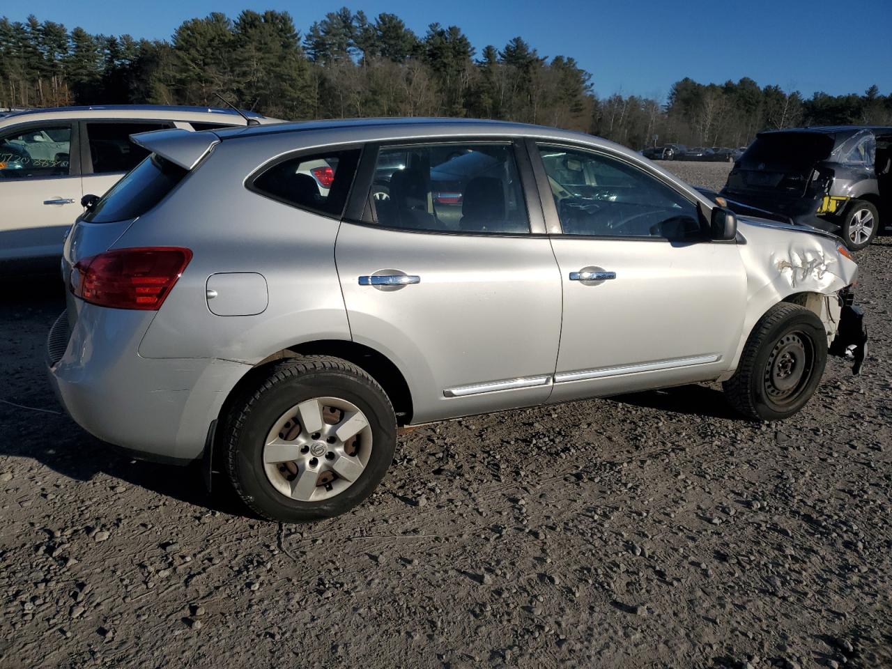 Image 3 of 2013 NISSAN ROGUE S 2013 with VIN JN8AS5MV8DW614030