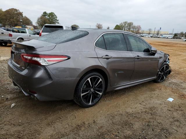 Obraz 3 z 2018 TOYOTA CAMRY XSE 2018 z VIN 4T1B61HK5JU586431