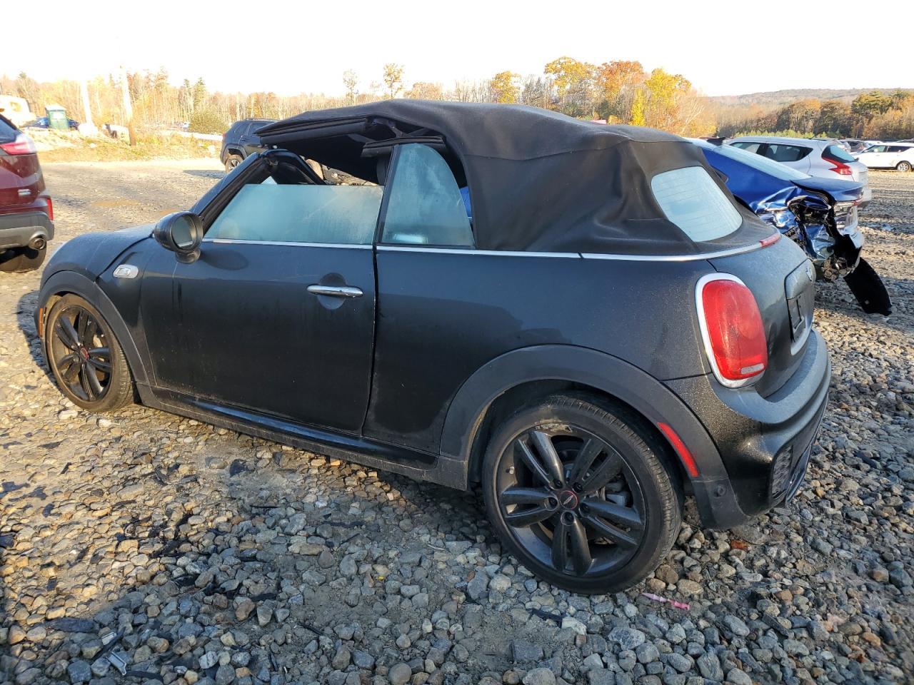 Image 2 of 2018 MINI COOPER S 2018 with VIN WMWWG9C51J3D22597