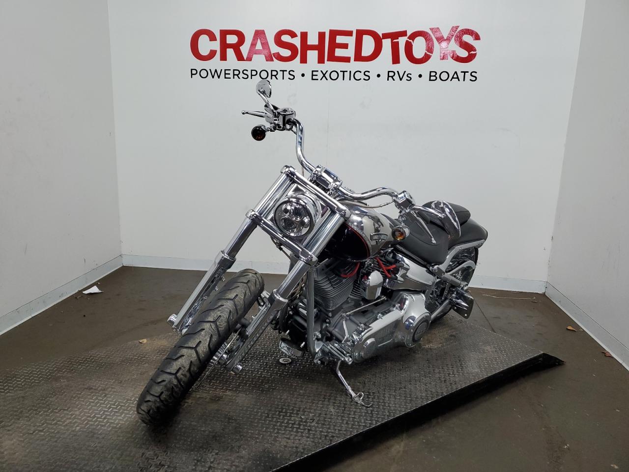 Image 2 of 2013 HARLEY-DAVIDSON FXSBSE CVO BREAKOUT 2013 with VIN 1HD1TD916DB952248