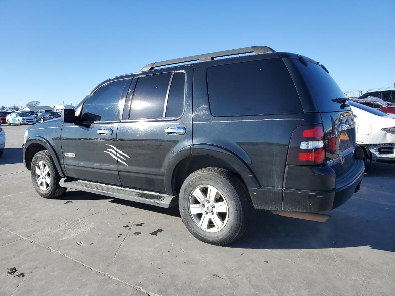 Image 2 of 2008 FORD EXPLORER XLT 2008 with VIN 1FMEU73E68UA81242